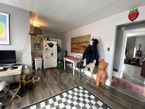 3rd image of 805 W Seerley Blvd APT 6