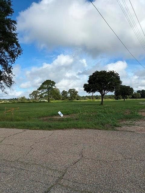 1st image of La Tung Rd