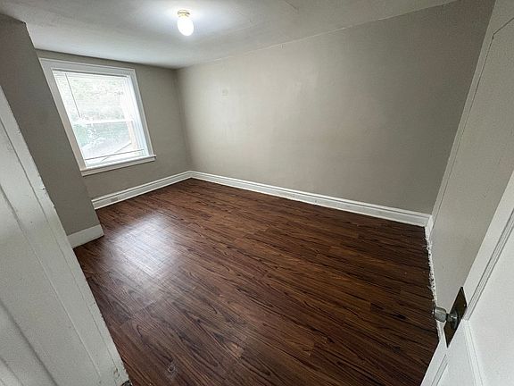 4th image of 3221 Gravois Ave #B