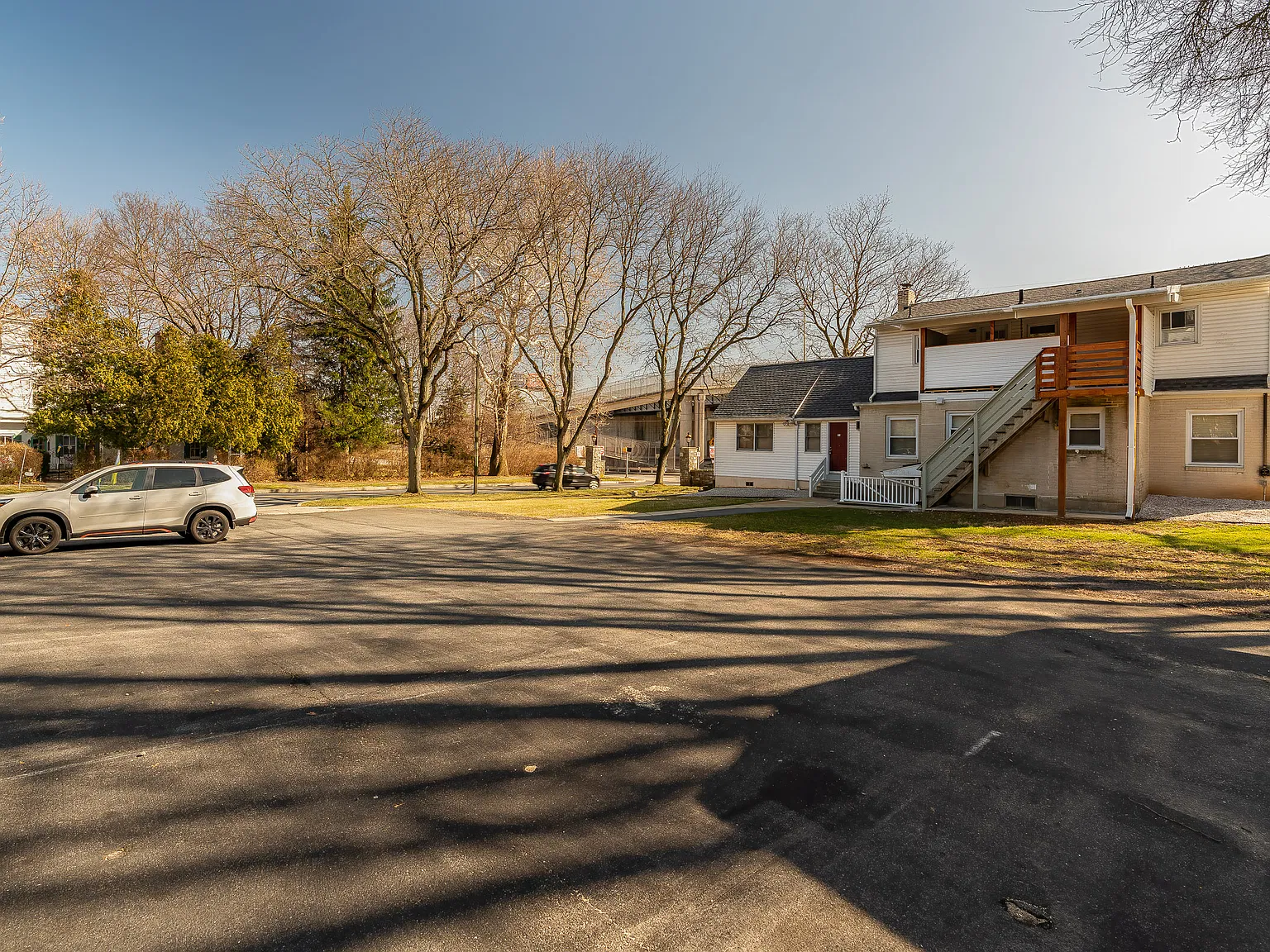 2 bed, 920 sqft, $1,700 — Photo 3