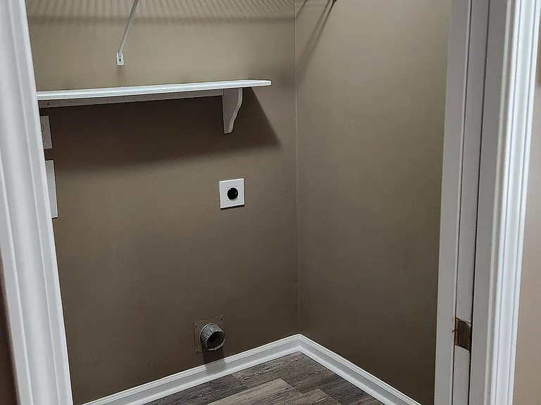 1229 Westfield Ln — Photo 27