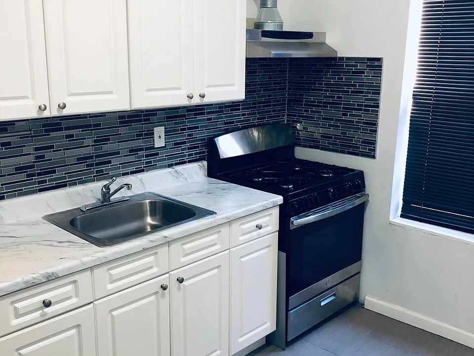 79 Legion St #3