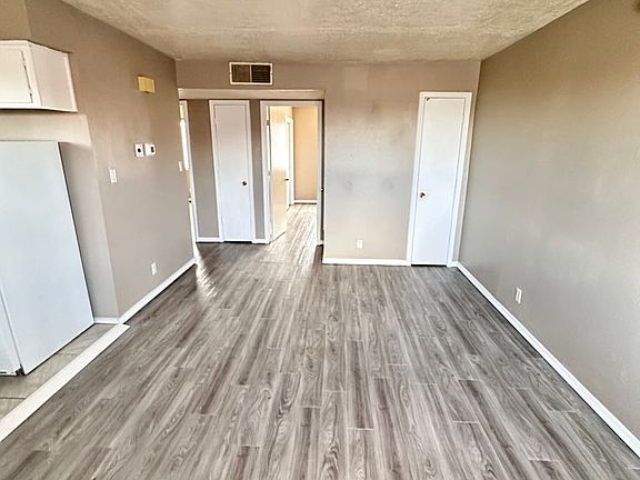 4th image of 85 Darlene Rd SE Unit B