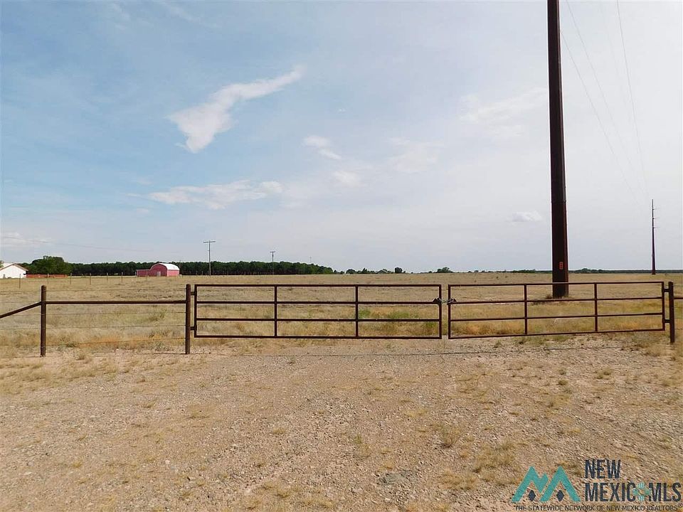 1st image of W Pine Lodge Rd