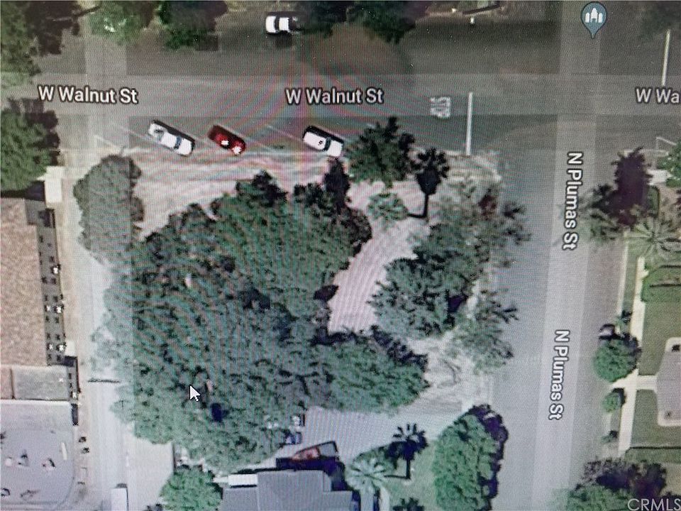 2nd image of 157 N Plumas St