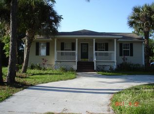 1395 Darrow Rd SW, Palm Bay, FL 32908