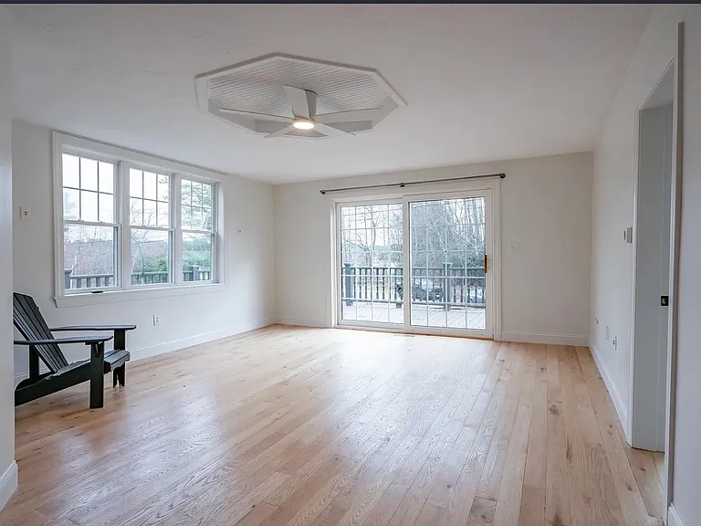 94 Lake Shore Dr #1 — Photo 5