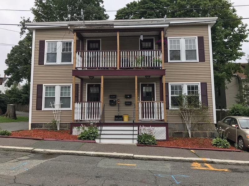 1st image of 4 Devereaux St