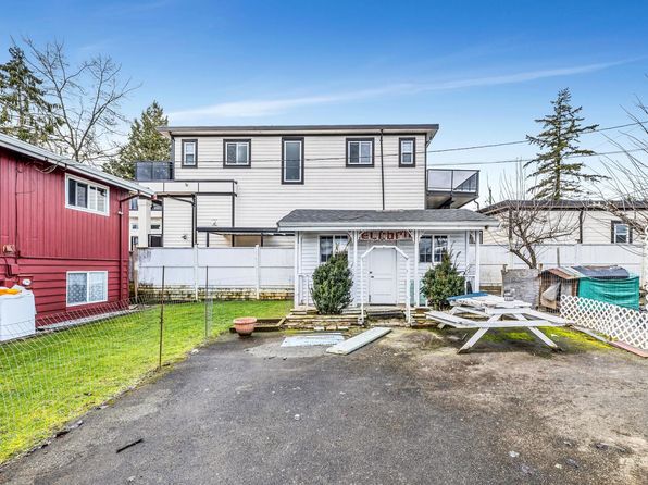13567 67a Ave, Surrey, BC V3W 2C1