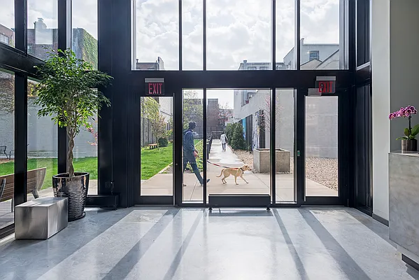 Rented by Compass | media 21