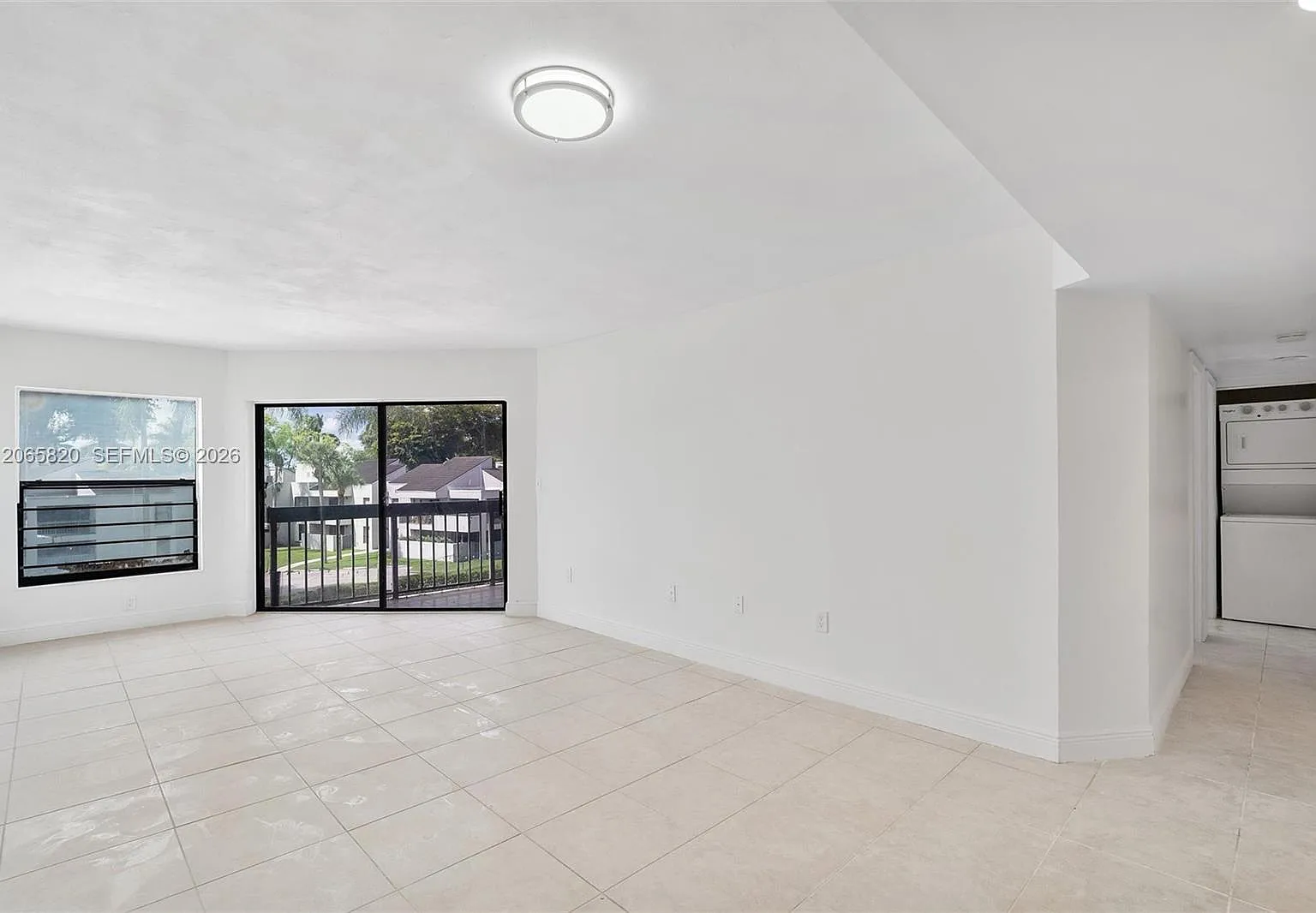 Calusa Club Village Condo — Photo 3