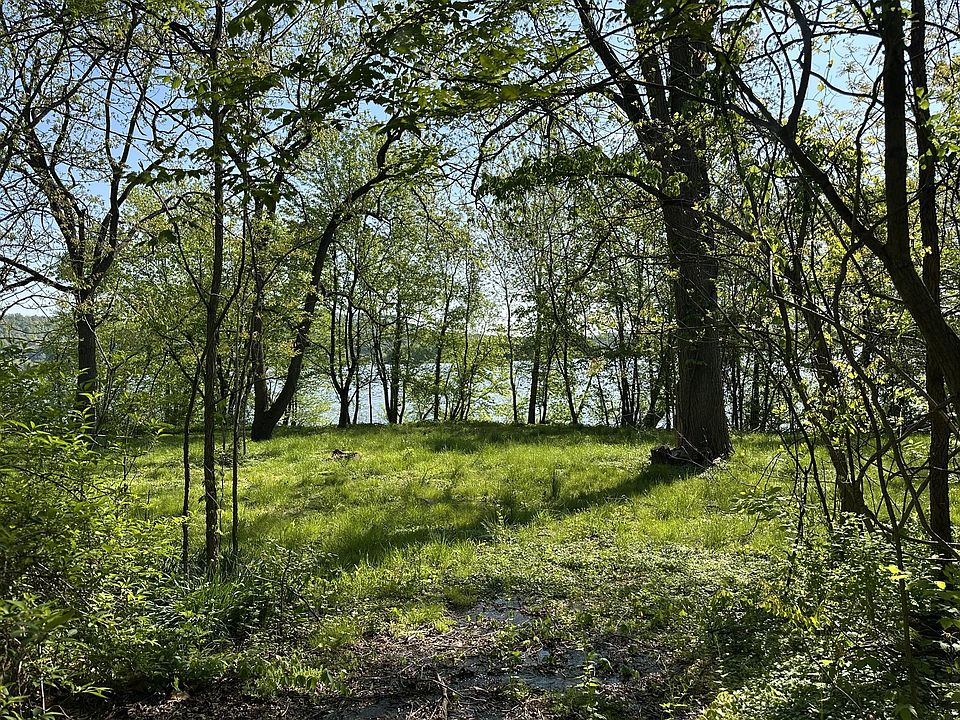 1st image of River Rd