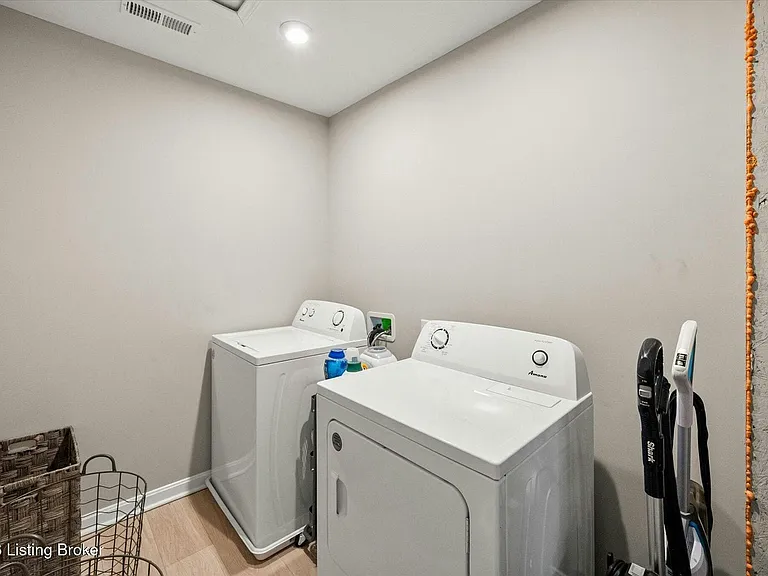 11118 Compass Ave — Photo 31