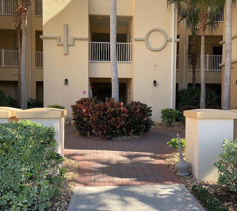 1st image of 55 Riverbend Dr S #2021