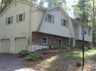 8 Horn Rd, Windham, CT 06280