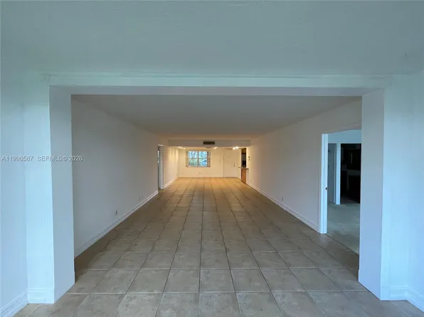 4009 N Cypress Dr APT 105, Pompano Beach, FL 33069