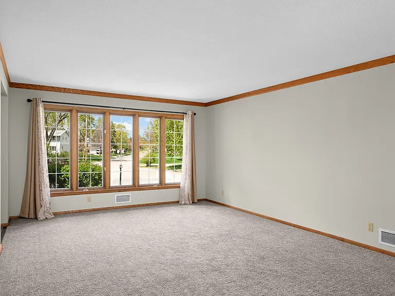 7410 Oaklawn Ave — Photo 7