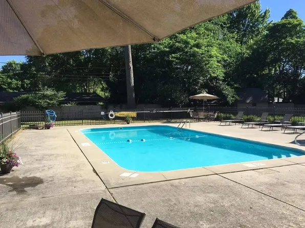 Regal Oaks Luxury Apartments