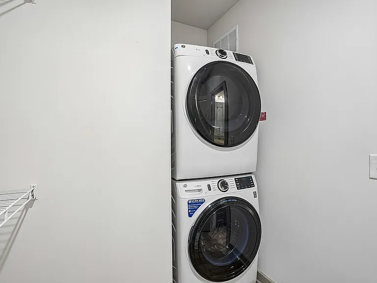Ashley - Laundry
