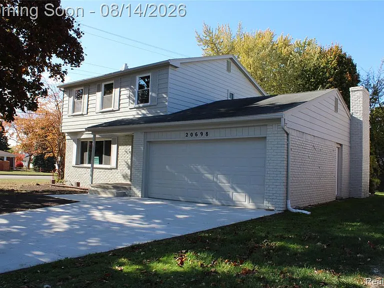20698 Coachwood Rd — Photo 1