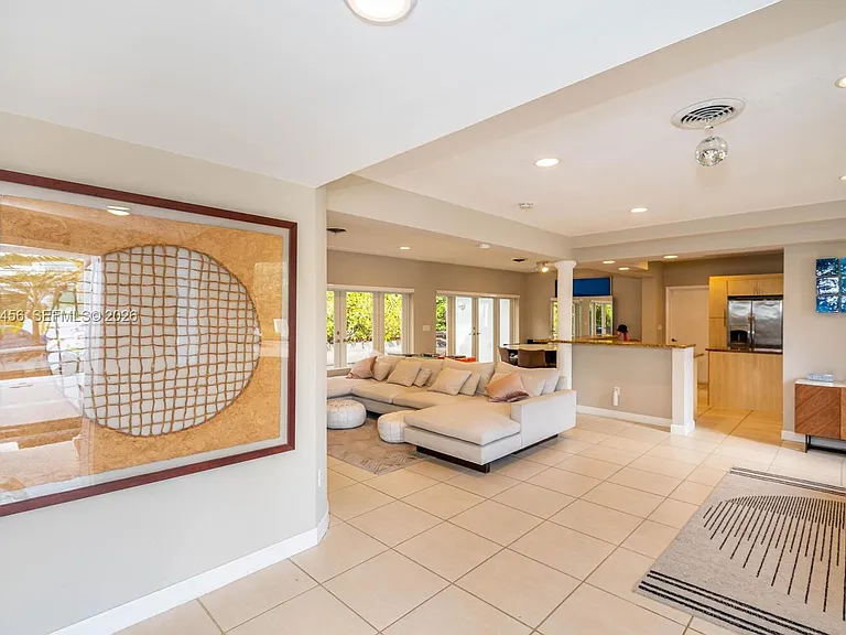 9520 E Broadview Dr — Photo 5