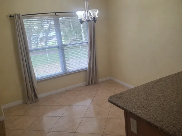 1750 N Valencia Dr, Avon Park, FL 33825