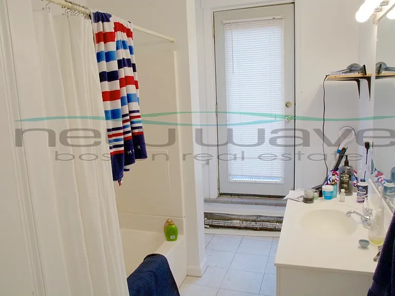 14 Wigglesworth St #2 — Photo 12