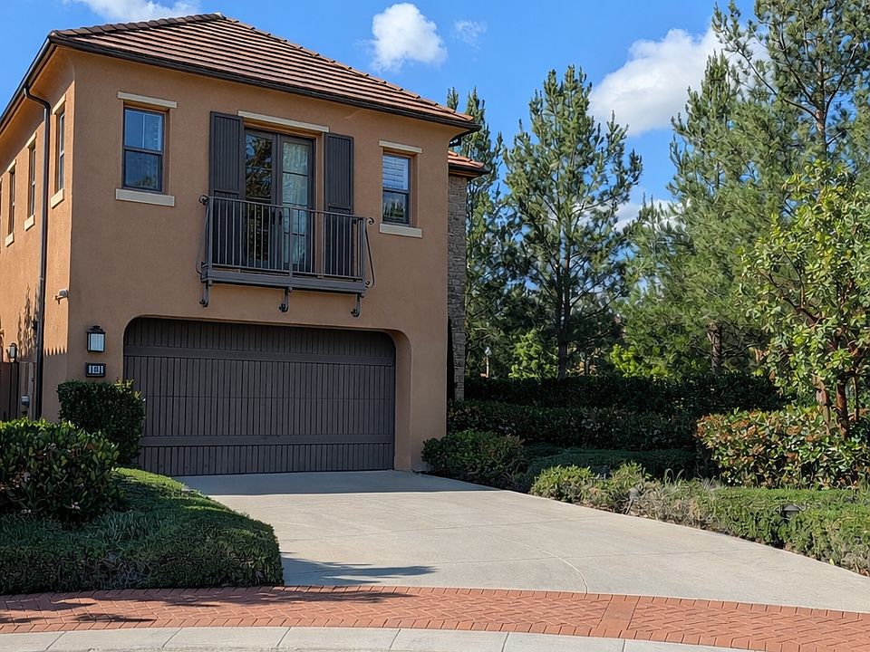 1st image of 101 Mistletoe