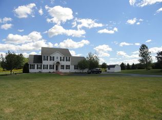 1388 Parkview Dr, Hubertus, WI 53033