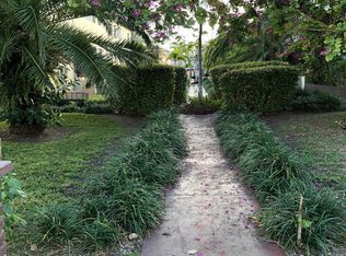 1139 Marseille Dr #1, Miami Beach, FL 33141