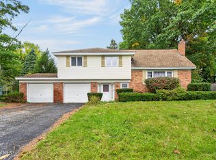 28 Rosemere Road, Ballston Lake, NY 12019