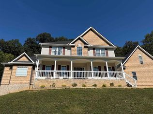 2254 Spring Valley Dr, Huntington, WV 25704