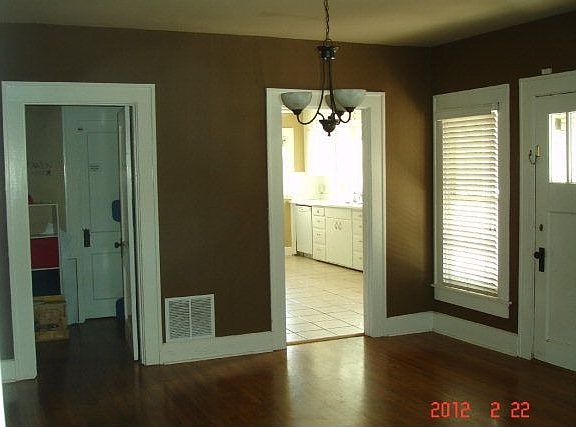 4th image of 1021 W Concho Ave