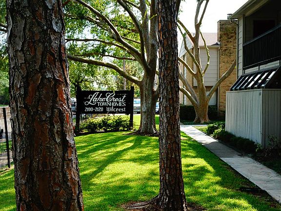 4th image of 2110 Wilcrest Dr APT 235