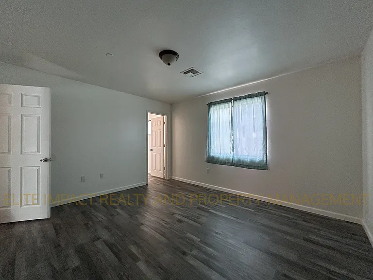1462 W Saint Marys Rd #2 — Photo 19