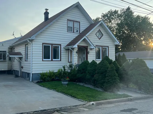14 Nelson Ave, Edison, NJ 08817