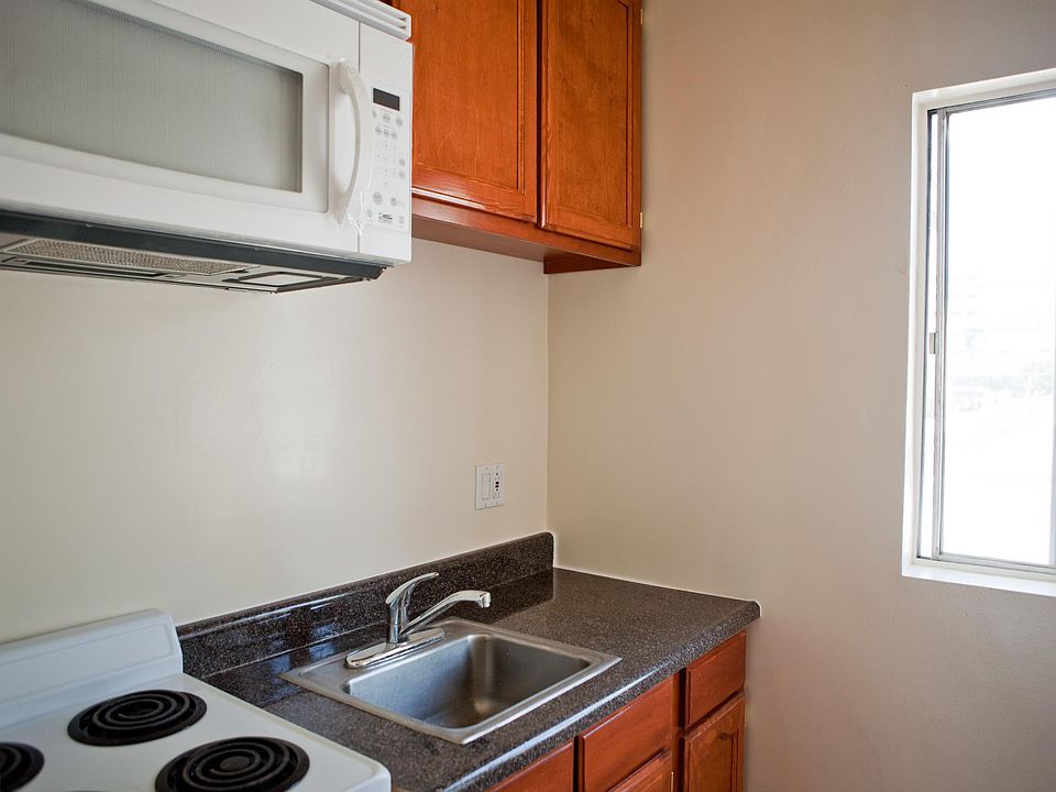 2nd image of 4611 La Mirada Ave APT 36