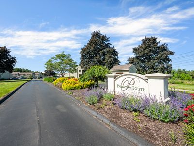 401 Summer Hill Drive #401, South Windsor, CT, 06074