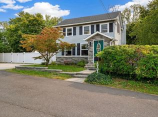 164 Palmer St, Belford, NJ 07718