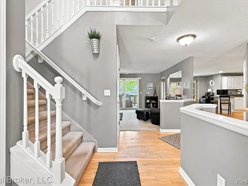 8184 Baypointe Dr, photo 7