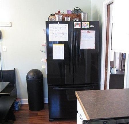 1303 Fontaine Fridge