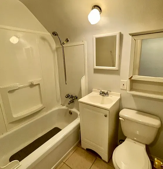1647 Hillcrest Rd #3RD-3 — Photo 7