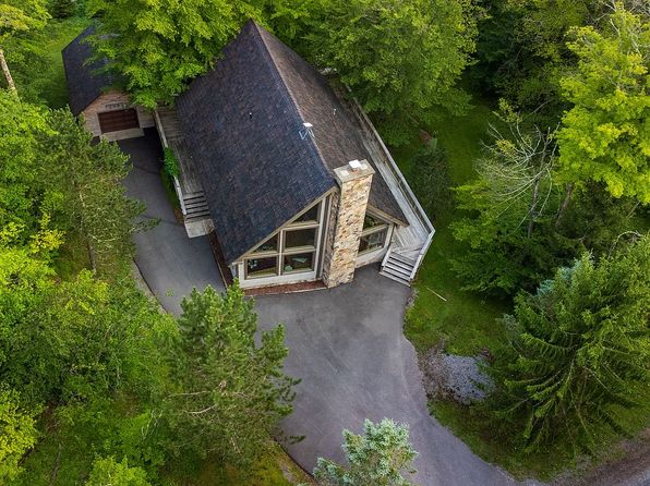 106 Winters Edge Dr