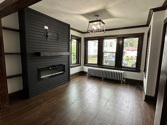 4th image of 2535 N Linder Ave #1F