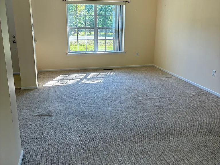 1010 Dorset Dr — Photo 5