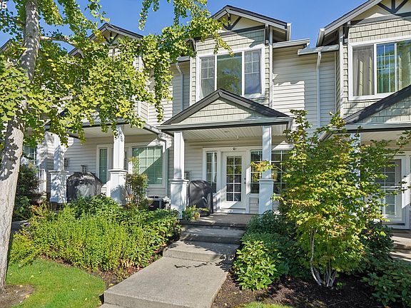 3rd image of 15365 SW Mallard Dr Suite 104