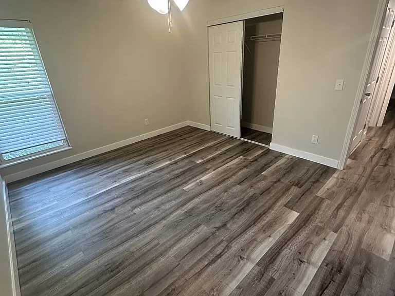 1135 Olive Village Ct — Photo 9
