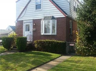 235 Sheridan Blvd, Mineola, NY 11501