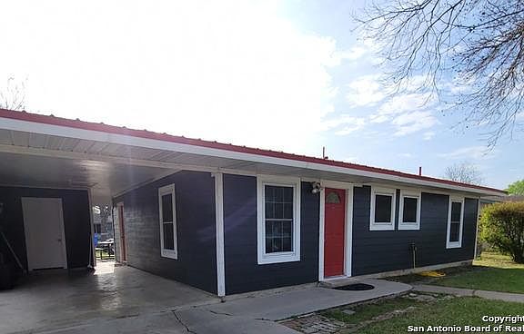 2nd image of 2119 Lincoln St