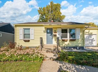 853 Kingsley Ave, Saint Joseph, MI 49085